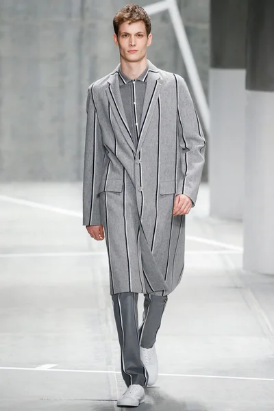 Look 43